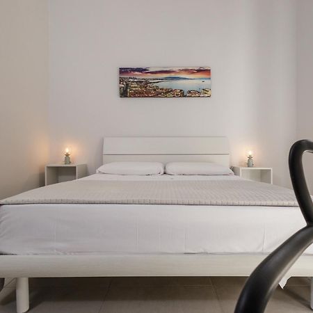 فندق Caroline'S House نابولي المظهر الخارجي الصورة