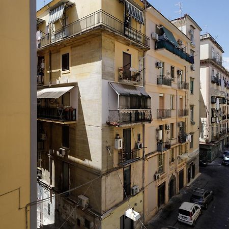 فندق Caroline'S House نابولي المظهر الخارجي الصورة