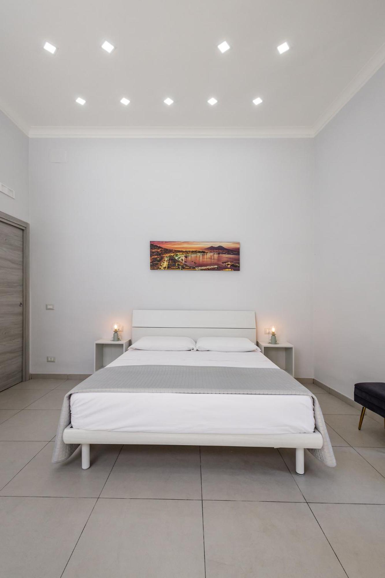 فندق Caroline'S House نابولي المظهر الخارجي الصورة
