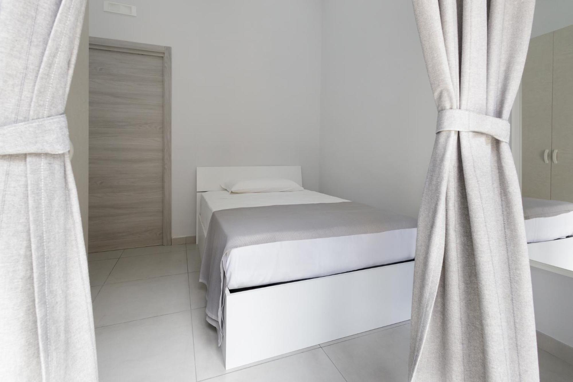 فندق Caroline'S House نابولي المظهر الخارجي الصورة